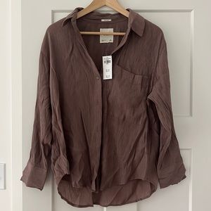 Abercrombie crinkle button down top